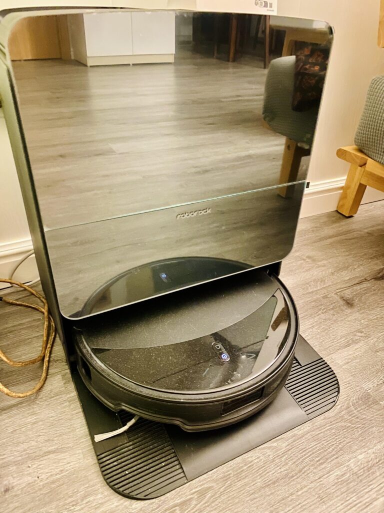 Aspirateur robot laveur Roborock Saros 10R