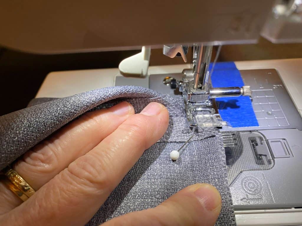 Coudre housse de coussin épais déhoussable sans fermeture éclair 